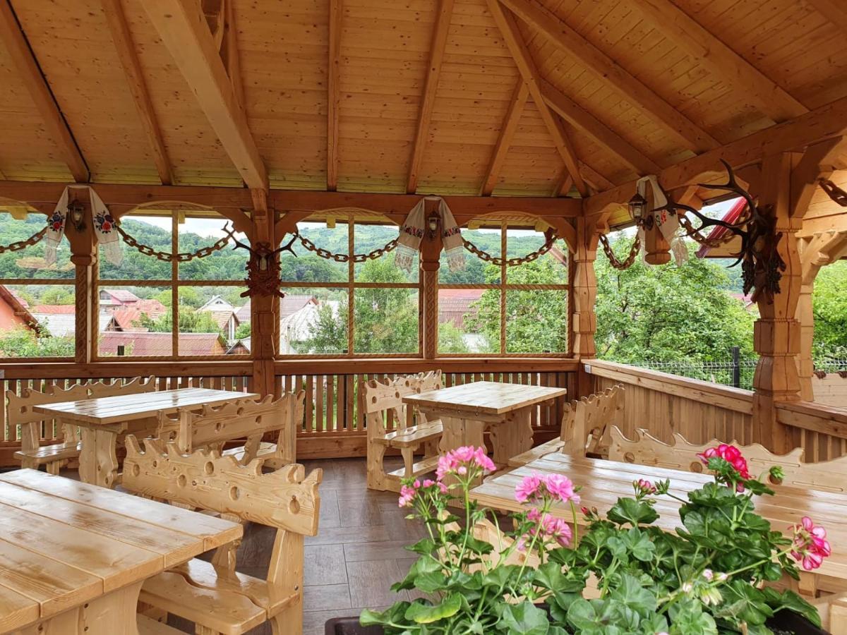 Casa Alexandru - Locul In Care Te Simti Acasa Hotel Вишеу де Жос Екстериор снимка