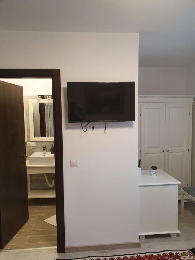Casa Alexandru - Locul In Care Te Simti Acasa Hotel Вишеу де Жос Екстериор снимка