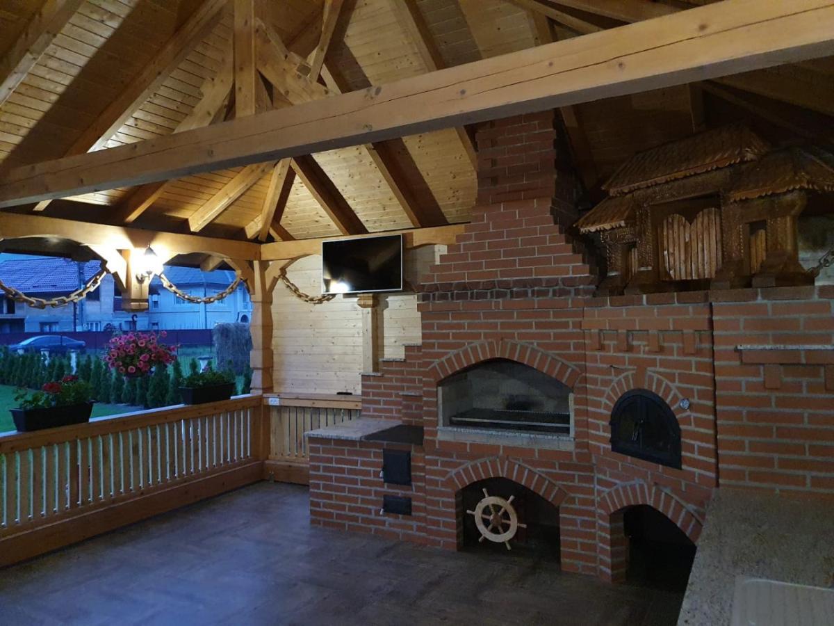 Casa Alexandru - Locul In Care Te Simti Acasa Hotel Вишеу де Жос Екстериор снимка